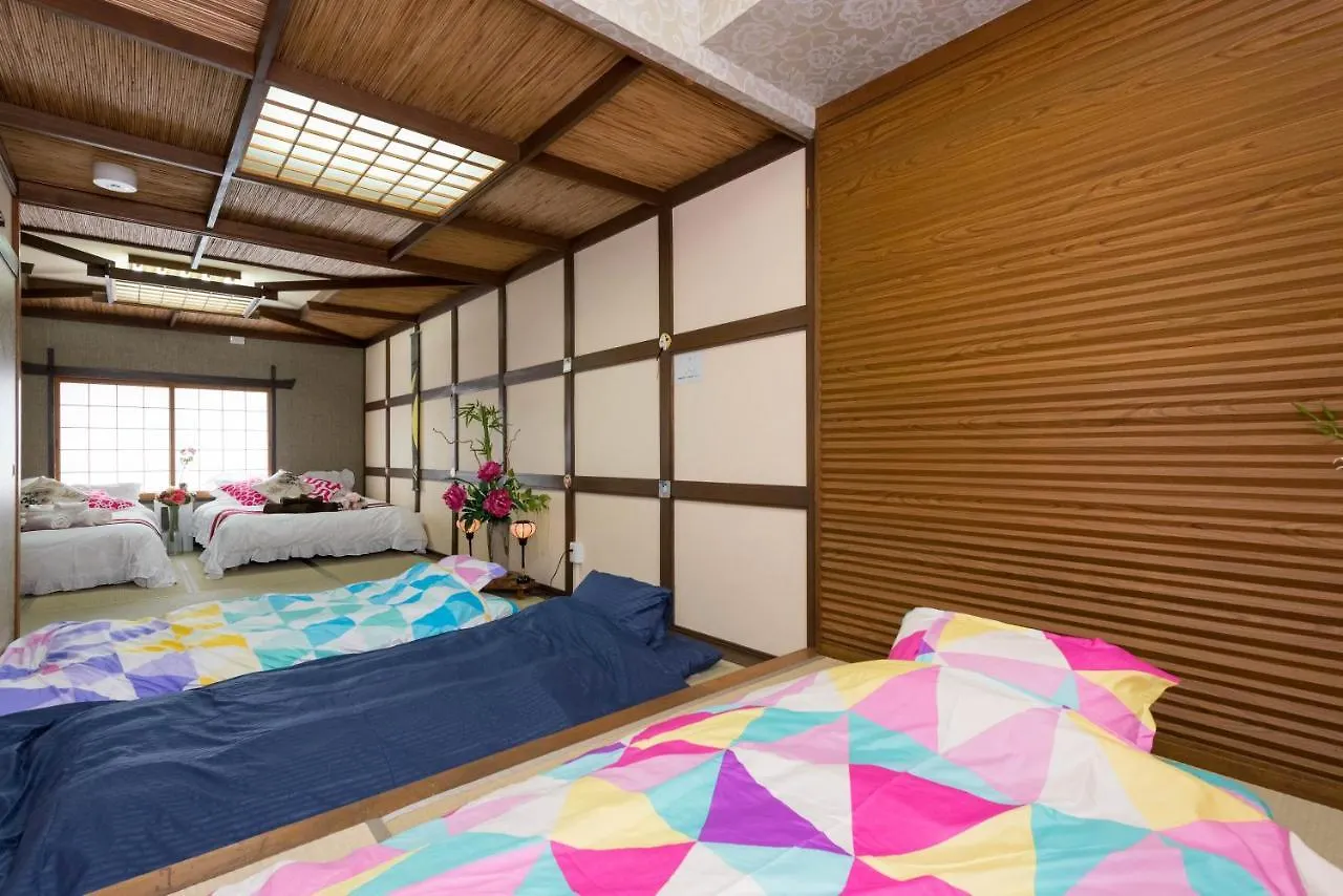 The Bamboo Moon Palace / Shin-Osaca