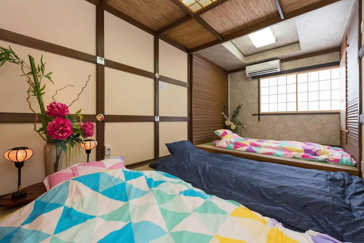 別荘 The Bamboo Moon Palace / Shin-大阪市